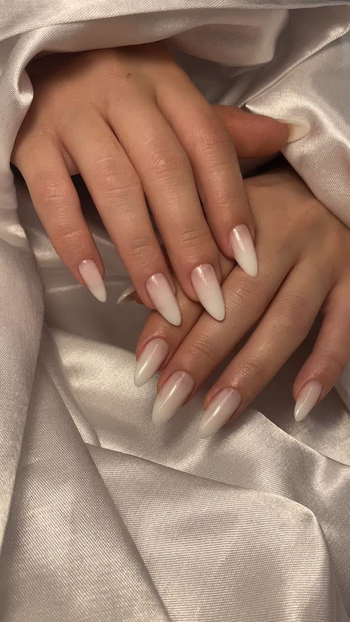 Nail application at the Bulut Nail Room studio